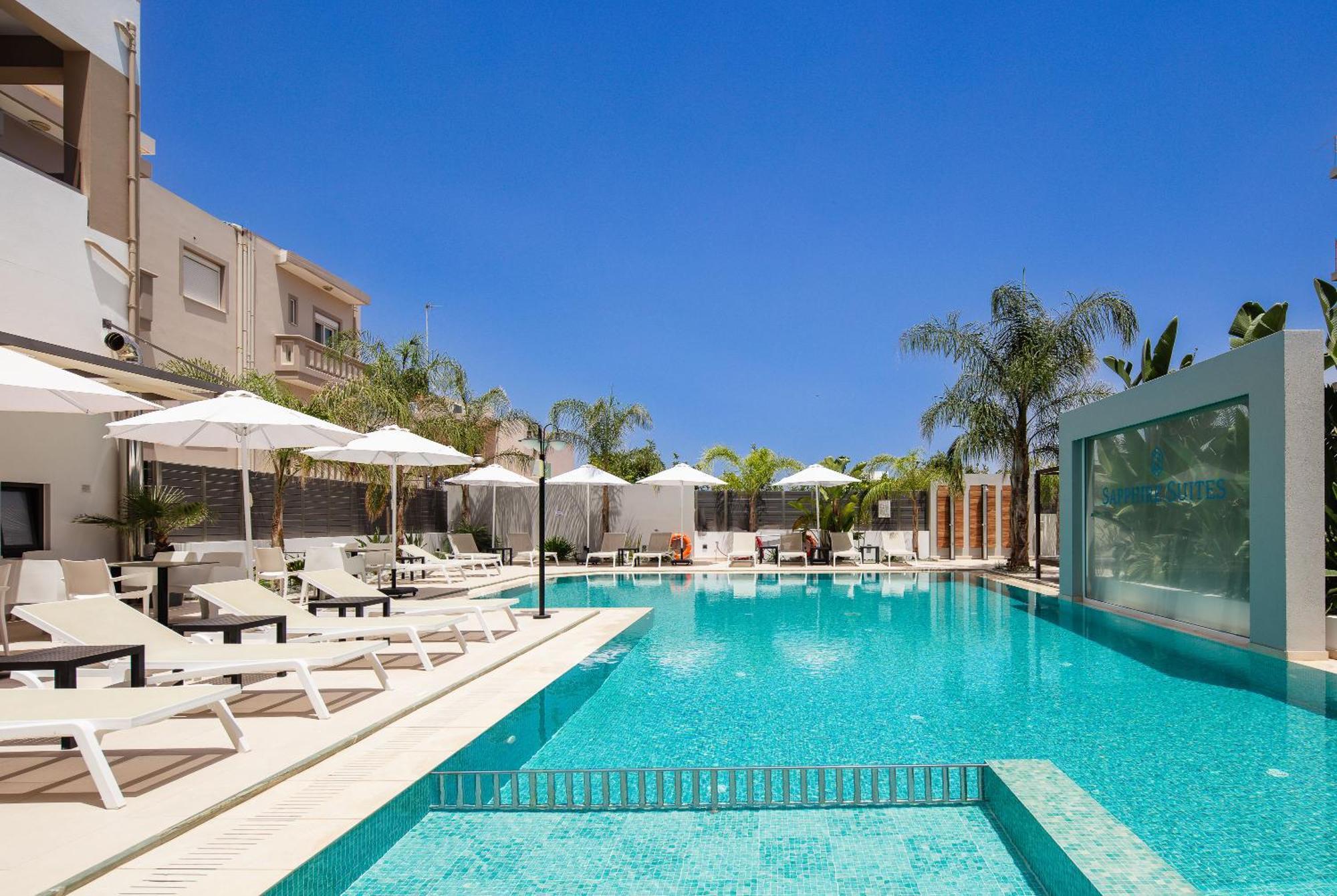 Sapphire Blue Suites 키사모스 외부 사진
